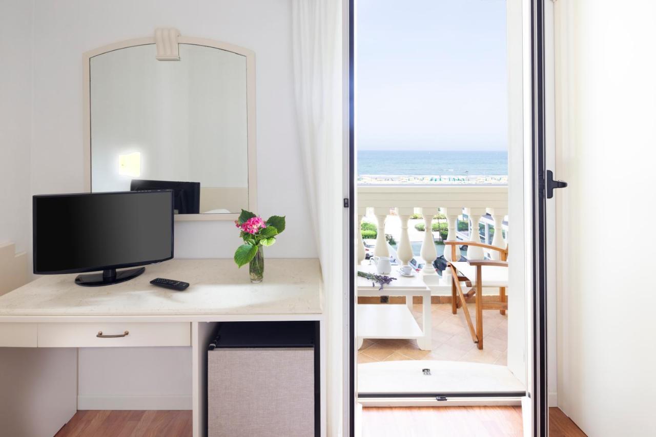 Novecento Suite Hotel ริชโชเน ภายนอก รูปภาพ