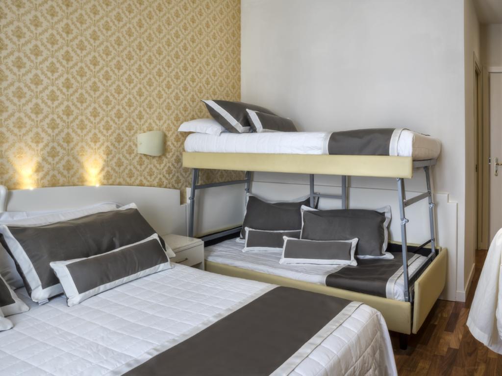 Novecento Suite Hotel ริชโชเน ภายนอก รูปภาพ