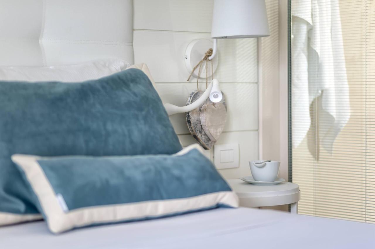 Novecento Suite Hotel ริชโชเน ภายนอก รูปภาพ