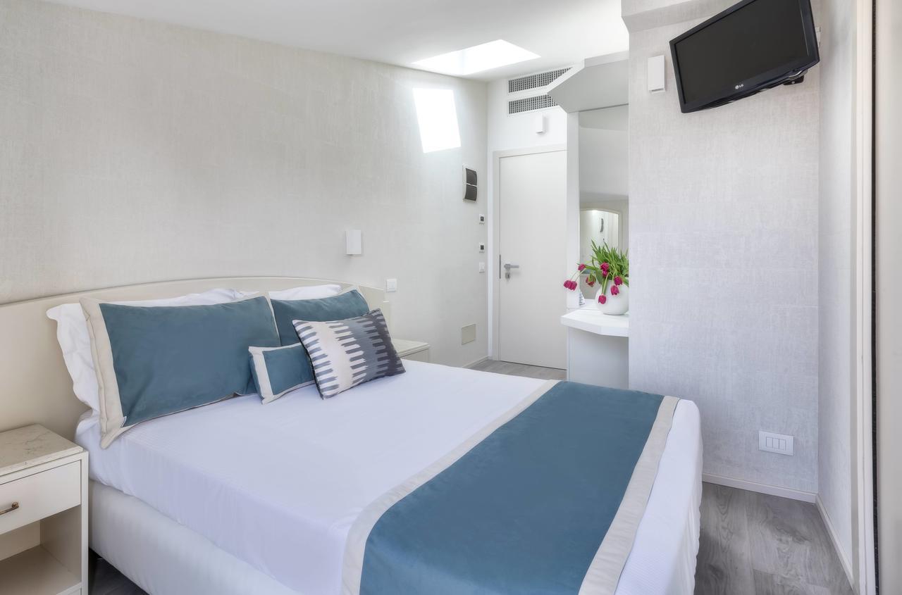 Novecento Suite Hotel ริชโชเน ภายนอก รูปภาพ