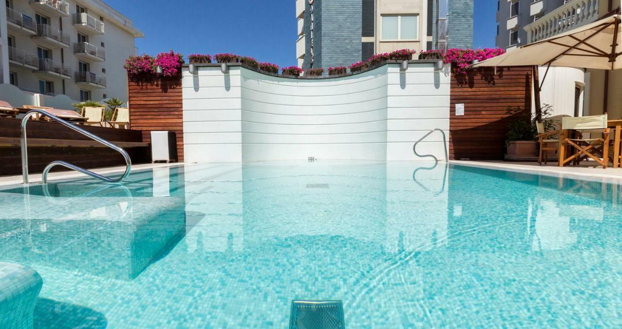 Novecento Suite Hotel ริชโชเน ภายนอก รูปภาพ